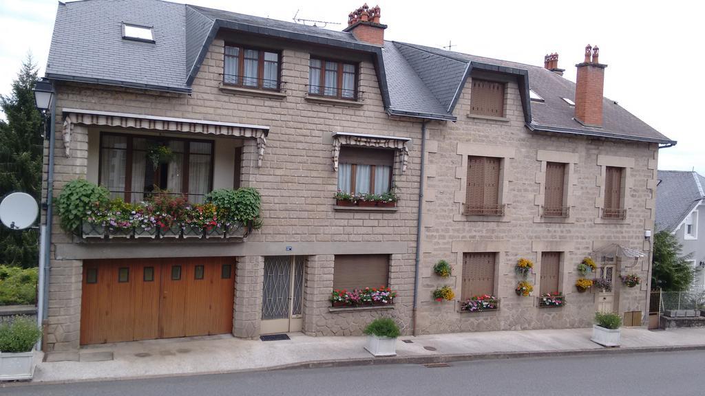 Bed and Breakfast Chambre D'Hotes Des Monedieres Treignac Екстер'єр фото